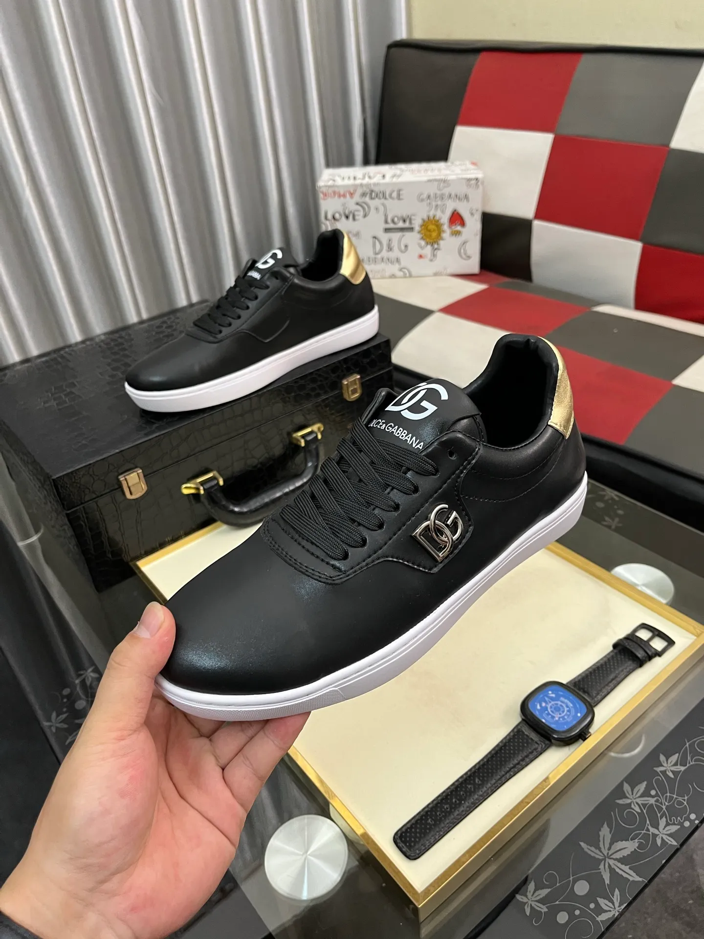 Men's Men's Shoes💰420⌚️⌚️Dolce&Gabbana••DG✔️Men's Sports•Casual Shoes. Original goods from top counters. Original imported cowhide, multi-material splicing design ➕Imported cowhide lining, cowhide feet ➕Original TPR elastic outsole. Size: 38-46